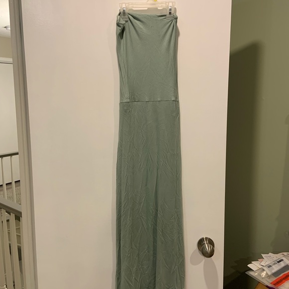 Sage green summer strapless dress - Picture 1 of 3